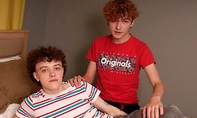 Twinkeyboy - Oleg Usually Tops But Tonight He Bounces Bareback On Adams Rigid Cock To Prostate Perfection With Adam Keller