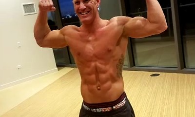 Johnny Flexes